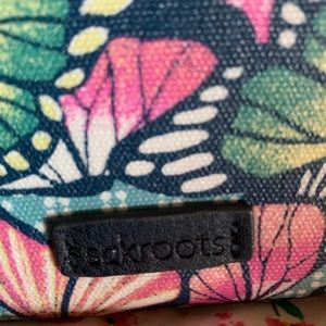Sak Roots Wallet